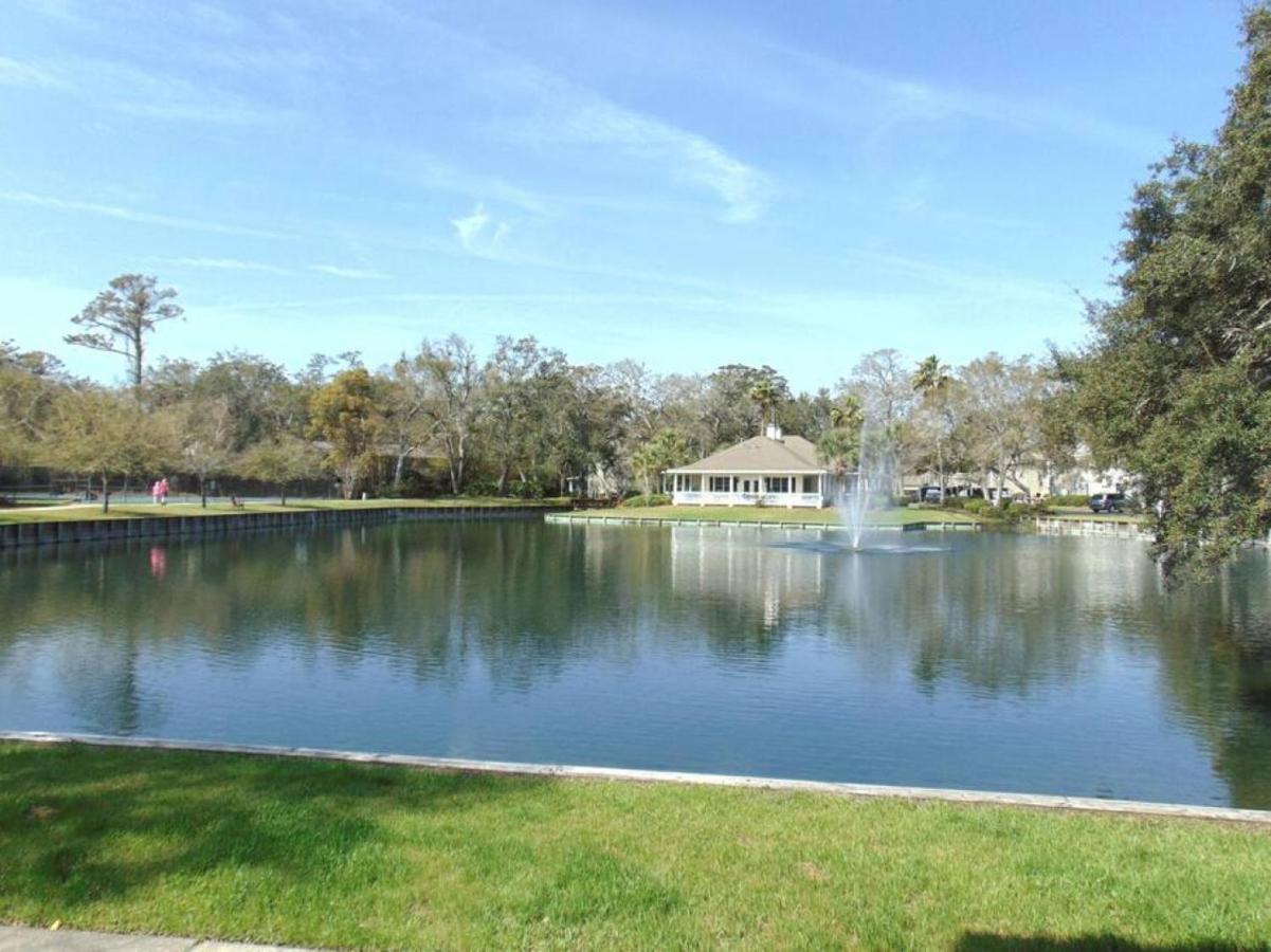 St. Simons Island W2 Ocean Walk Resort Upstairs 2 Bed King And Two Twins Next To Back Pool מראה חיצוני תמונה