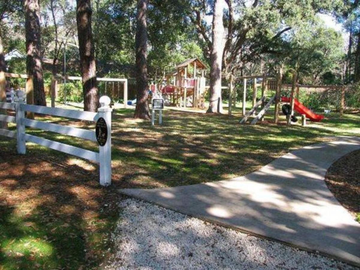St. Simons Island W2 Ocean Walk Resort Upstairs 2 Bed King And Two Twins Next To Back Pool מראה חיצוני תמונה